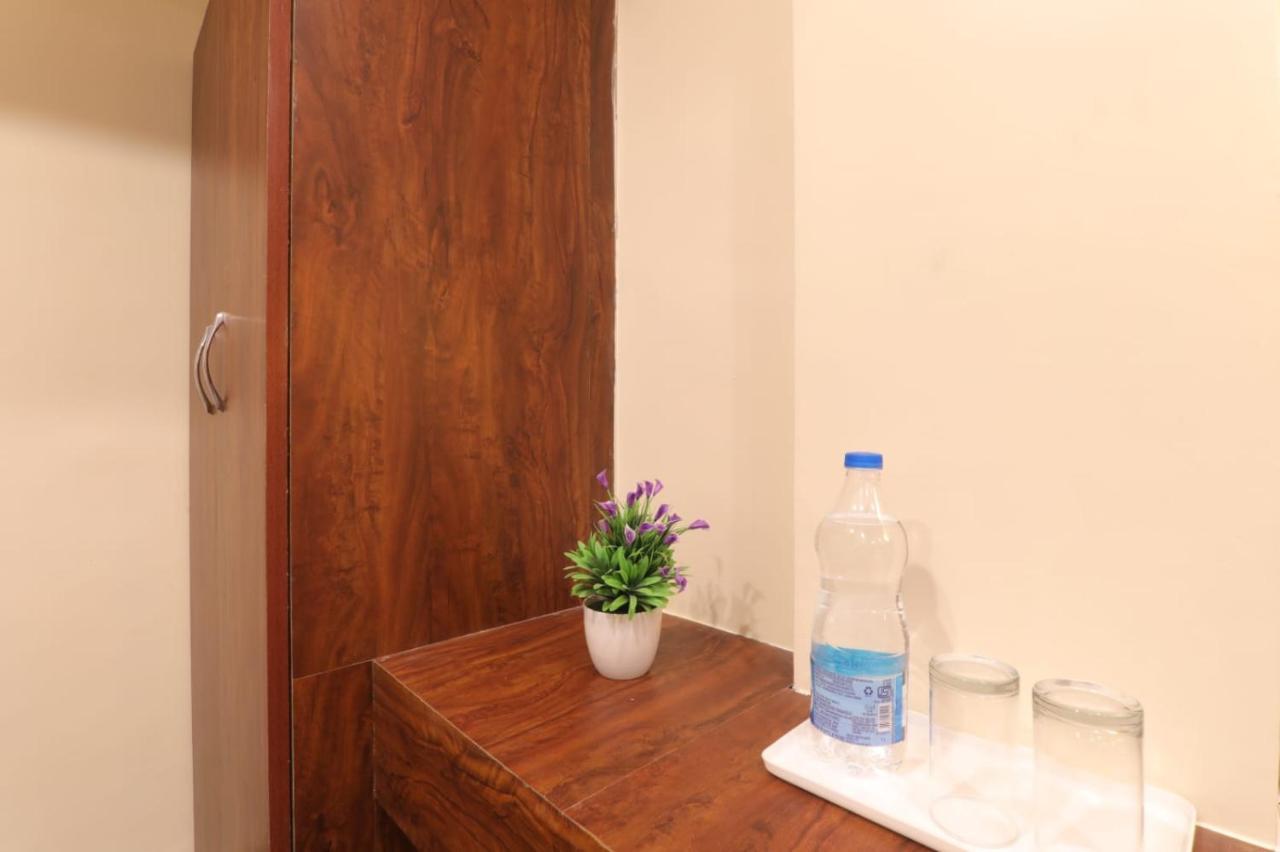 Hotel Blueark Lucknow Dış mekan fotoğraf
